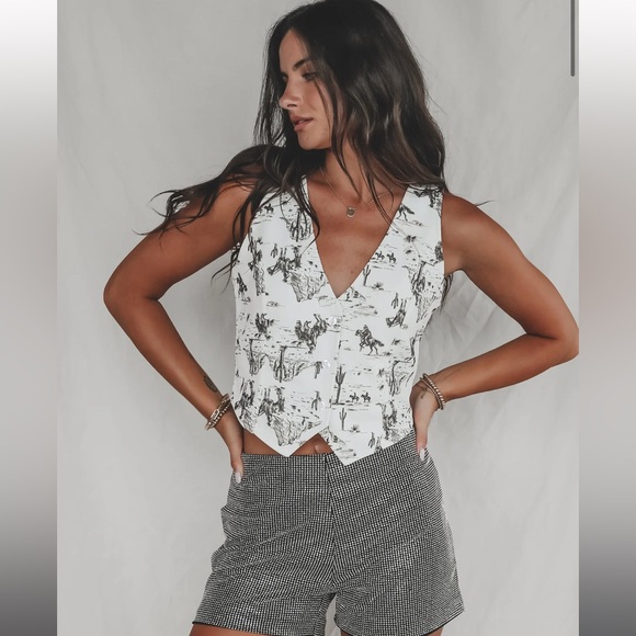 TRUE TO IT WESTERN COWBOY PRINT TOP - Picture 2 of 8